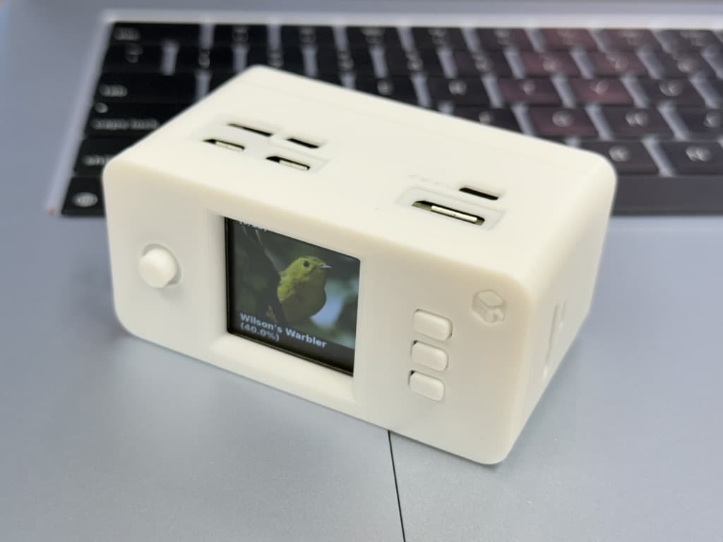 Offline biodiversity recognition device on a desk